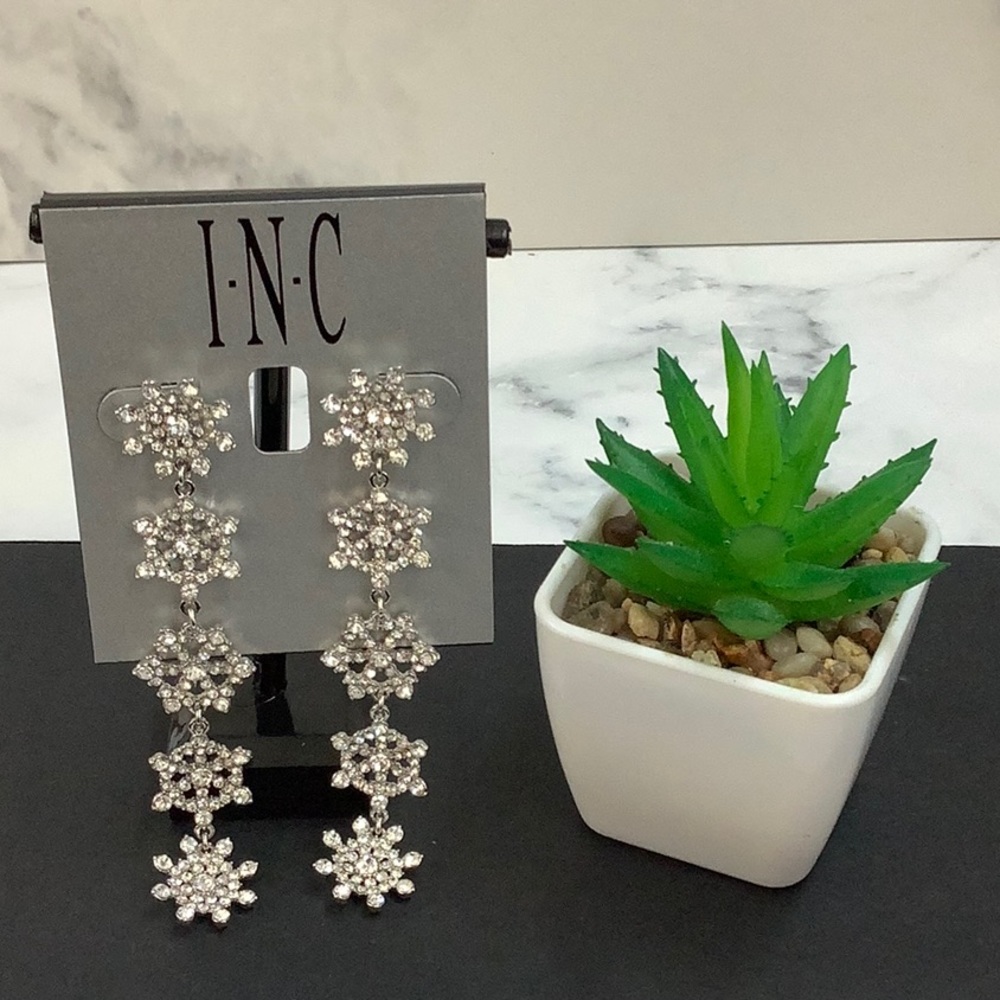 NWT- Inc Silver Crystal Snowflake Linear Drop Earrings